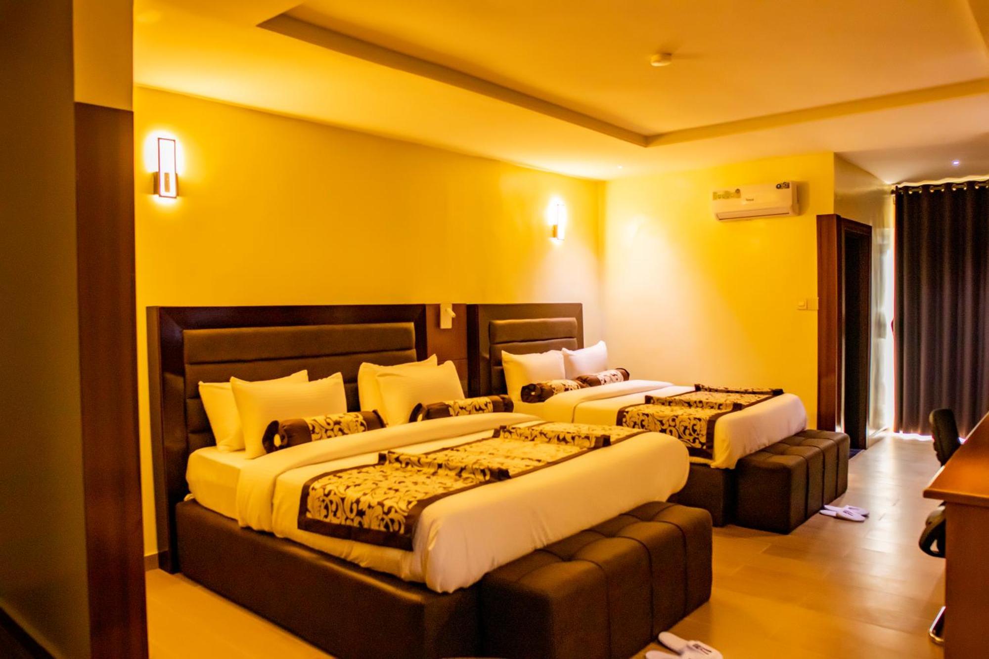 Villa Hilton Hotels Uyo Luaran gambar
