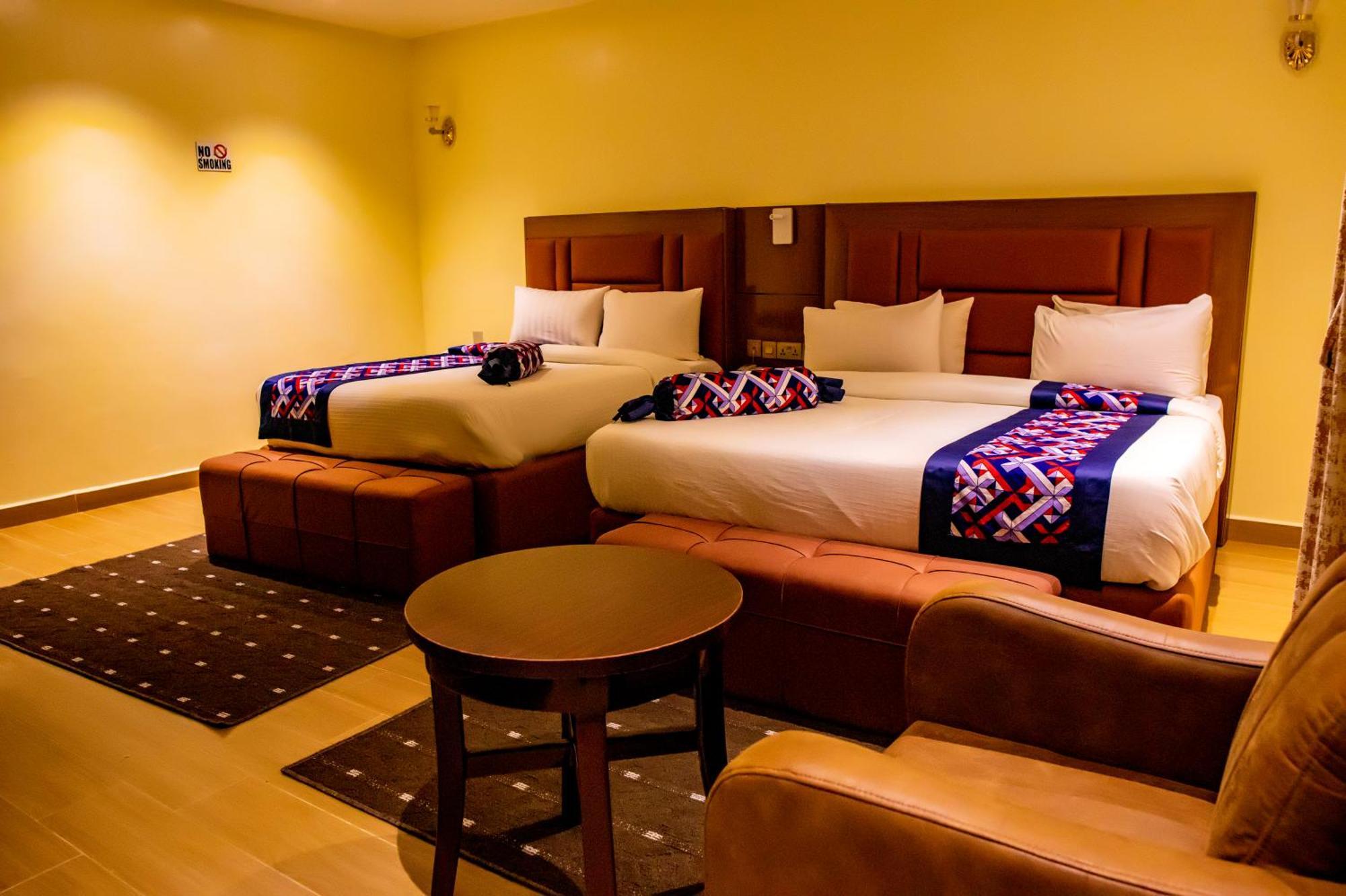 Villa Hilton Hotels Uyo Luaran gambar