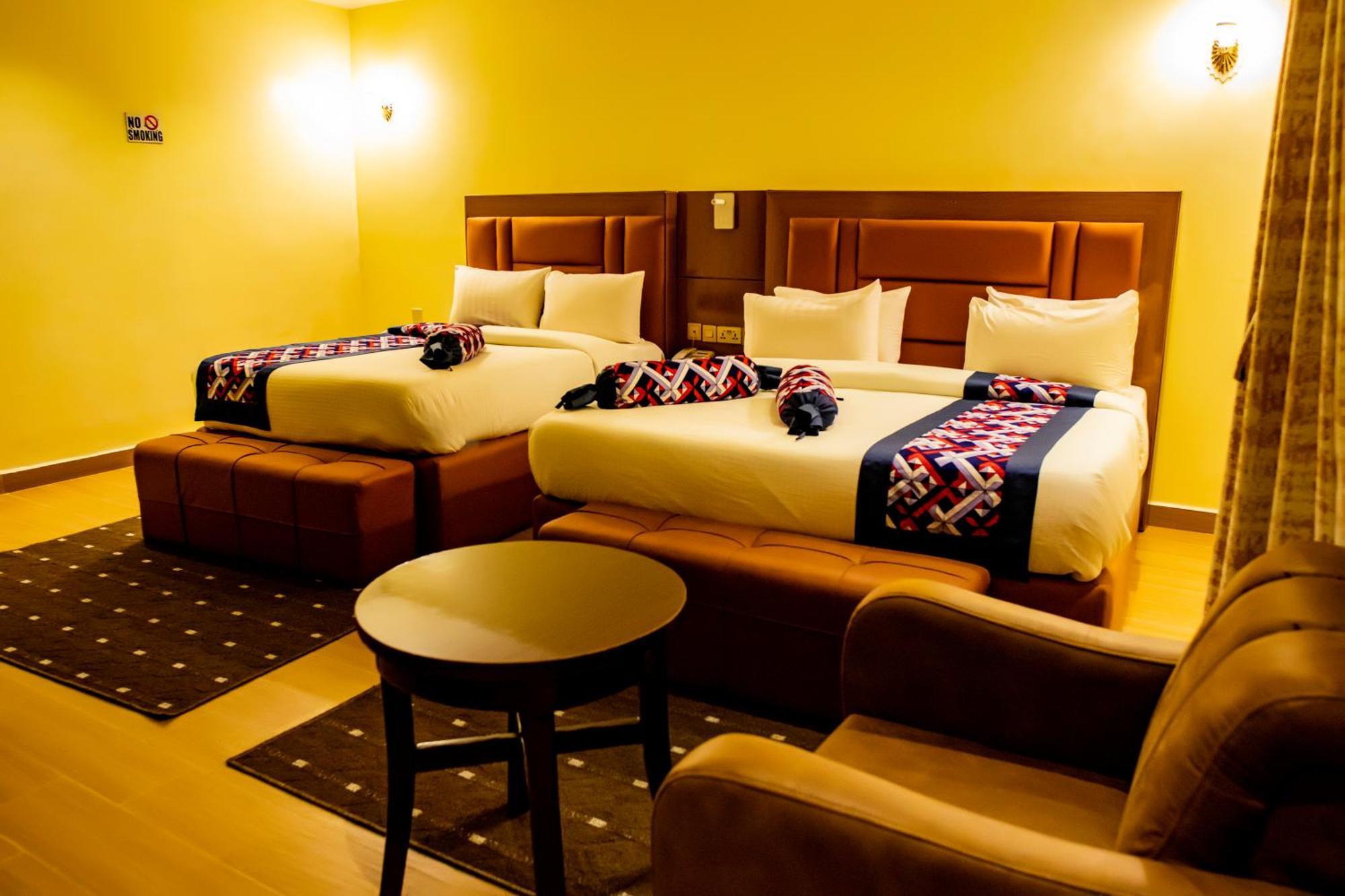 Villa Hilton Hotels Uyo Luaran gambar