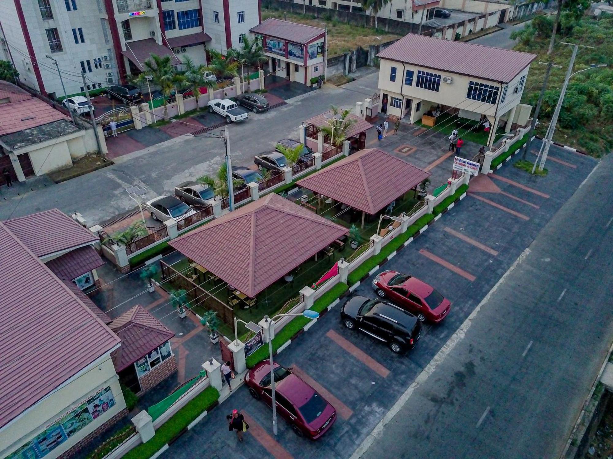 Villa Hilton Hotels Uyo Luaran gambar